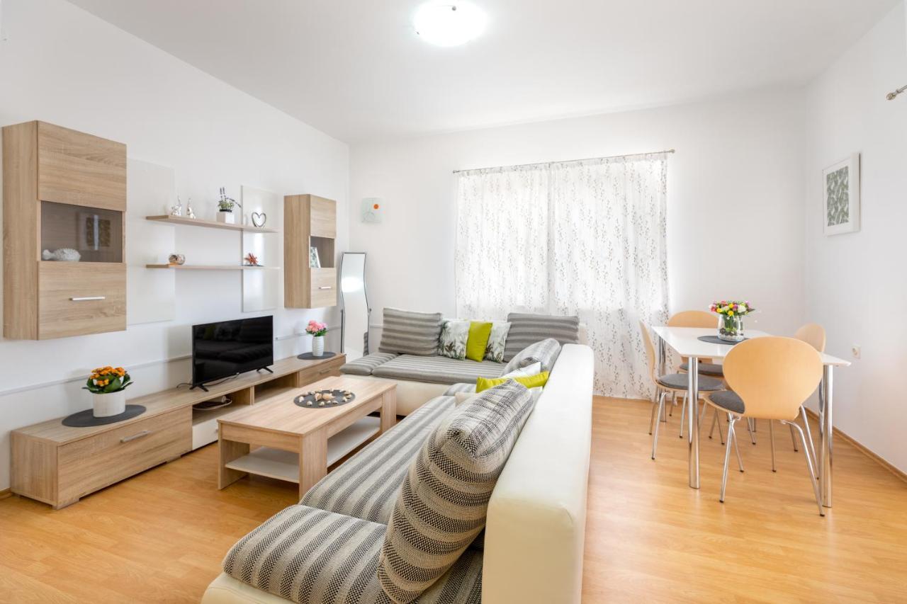 Apartments Villa Maja Rogoznica  Eksteriør billede